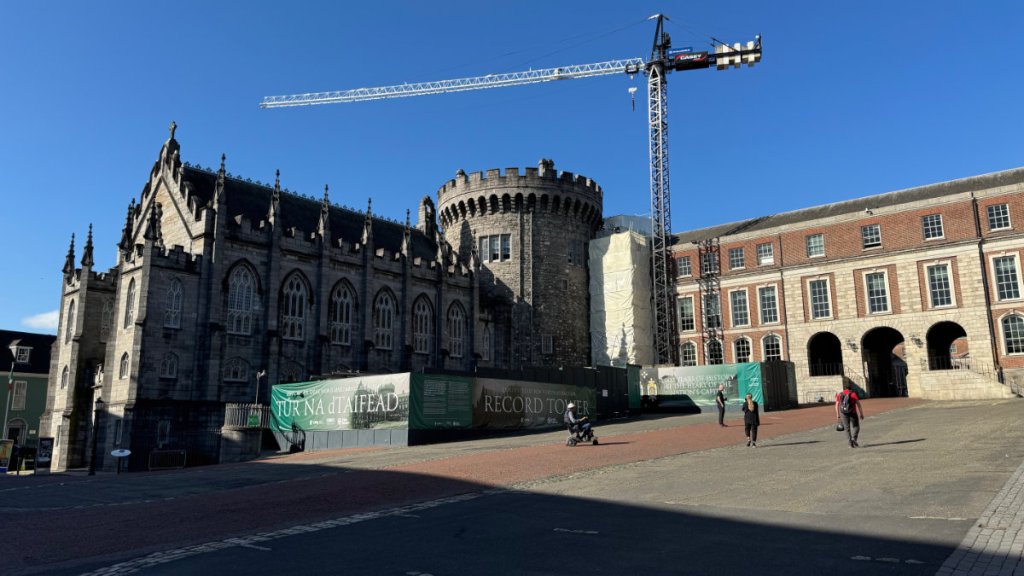 Dublin: Castle, Cathedral, Literature &&nbsp;Poetry